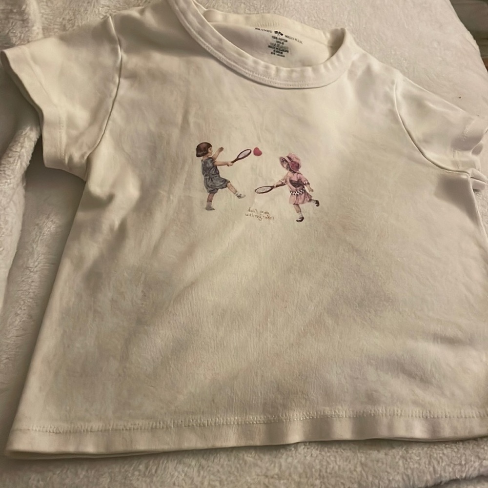 Brandy Melville Tshirt
